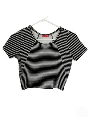 1131 * Bongo Striped Crop Scoop Neck Top Black White Size Juniors S